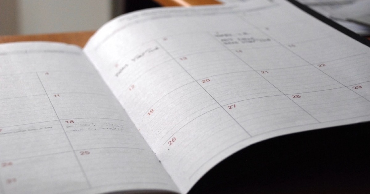 Grelha de horário semanal numa agenda